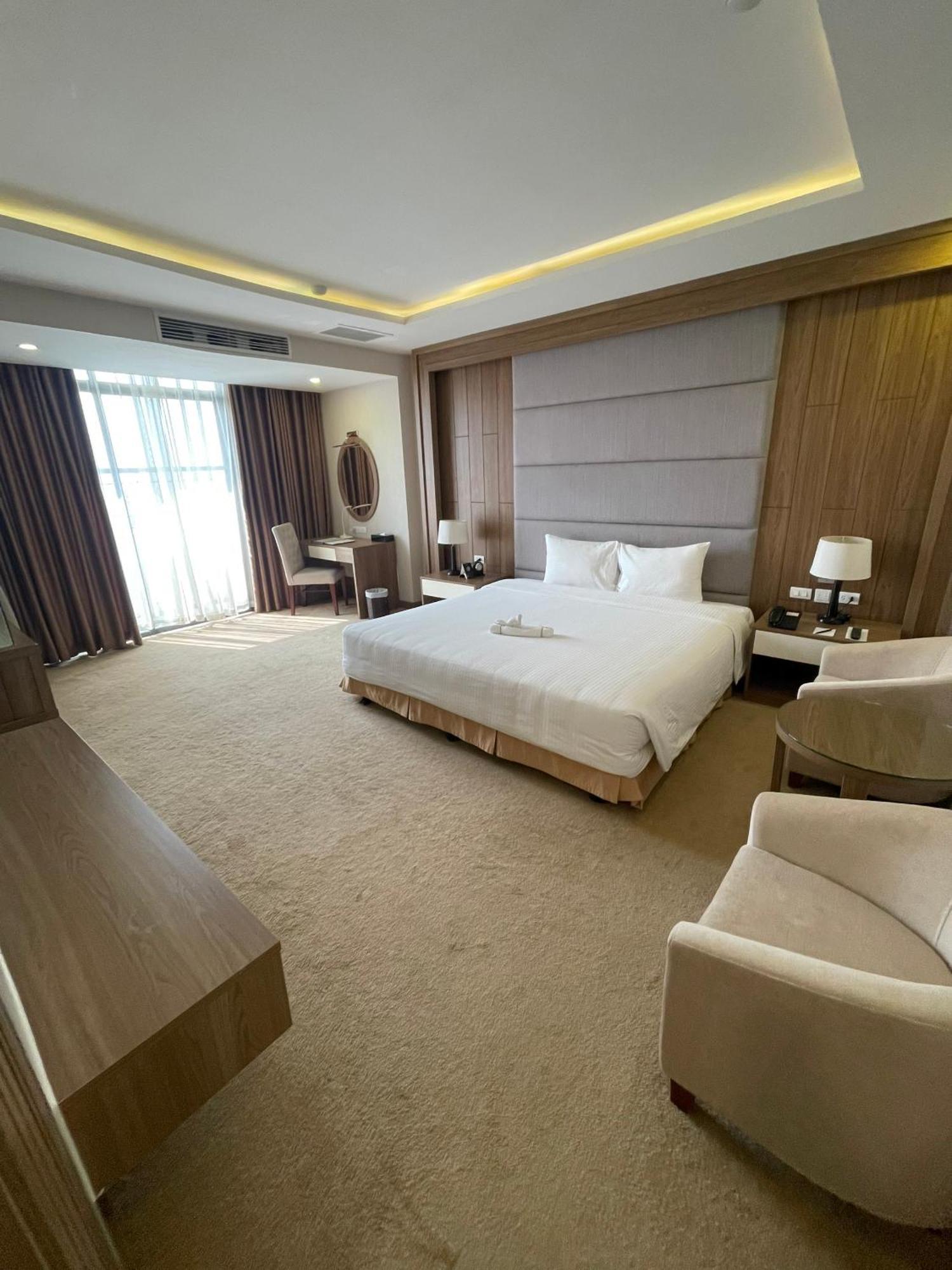 Muong Thanh Luxury Ha Nam Phu Ly Exterior foto